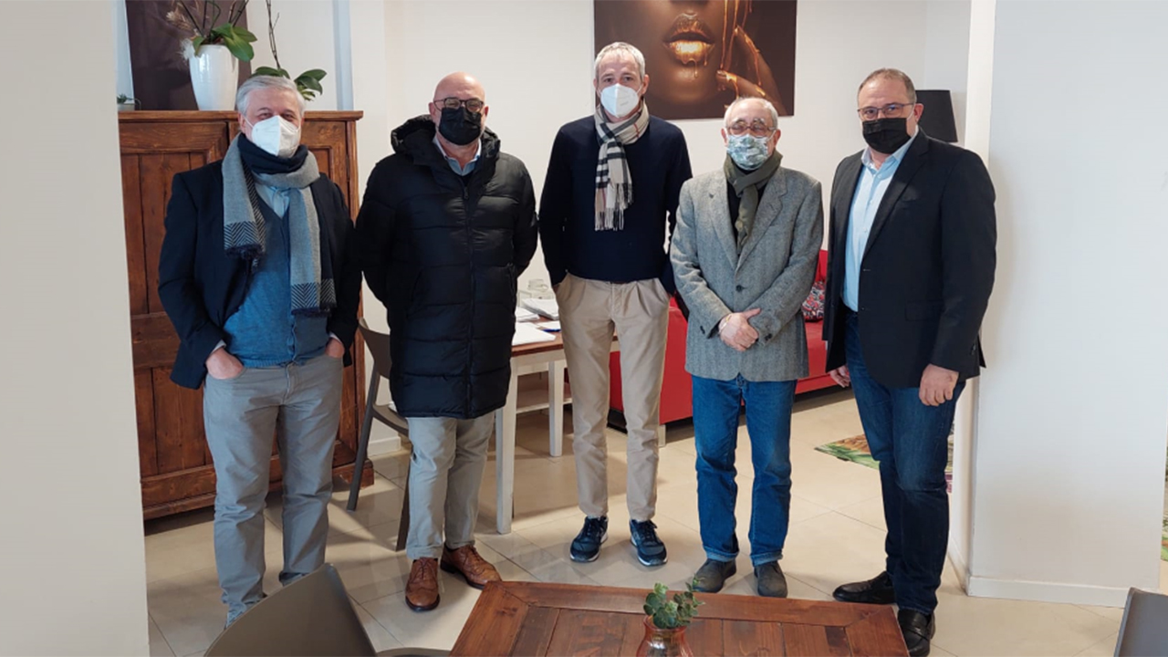 Il sindaco di Numana Tombolini ospite di un incontro di Unione Civici Marche a Senigallia sui temi impianti sportivi e sicurezza idrogeologica