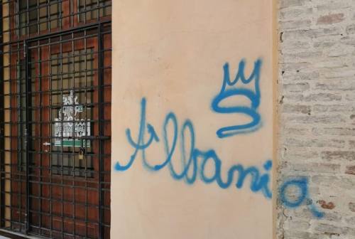 Muri imbrattati a Fabriano: altri giovanissimi convocati