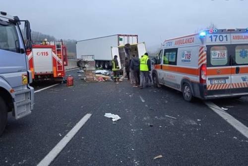 Pesaro, morte animalisti in A14: condannato il camionista che causò l’incidente