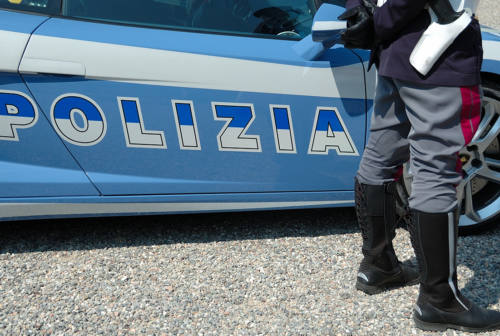 Ancona, colpi in tabaccheria: individuato il rapinatore dalla felpa rossa