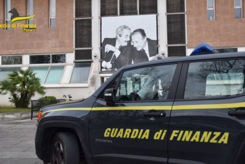 Spaccio di droga, 5 arresti da parte della Guardia di Finanza: rifornivano di cocaina la piazza di Fano