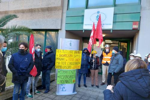 Ispettorato del Lavoro sotto organico e senza indennità, sit-in di protesta ad Ancona: «Ci sentiamo discriminati»