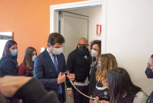 Ancona, al Podesti Calzecchi Onesti inaugurato il nuovo laboratorio di acconciatura