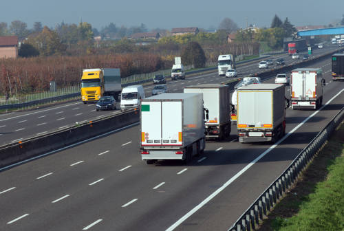 Tragedia in A14, uomo investito da un camion a Montemarciano