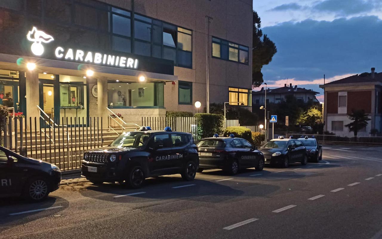 Carabinieri, Pesaro