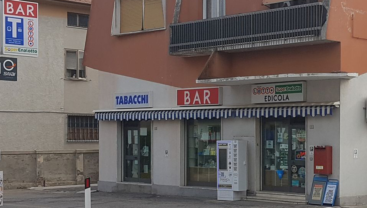 La tabaccheria dove è stato comprato il biglietto vincente