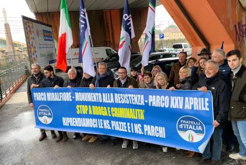 Fdi Pesaro e il sit-in per la sicurezza dopo la rapina al sottopasso: «Deve tornare un luogo vivibile, senza paura»