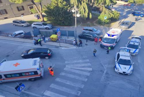 Osimo, troppi incidenti in via Guazzatore: i cittadini chiedono aiuto