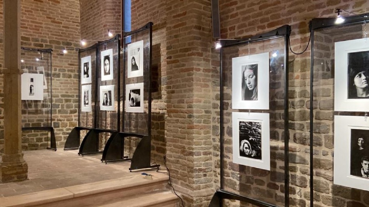 Nella chiesa di san Michele a Serra de' Conti la mostra di fotografia su Ulisse Bezzi