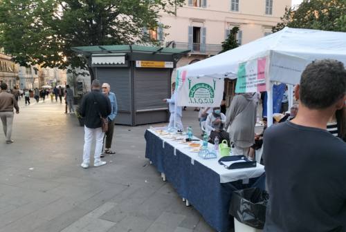 «Con gli anconetani splendida integrazione». La Comunità islamica di Ancona in piazza per la fine del Ramadan
