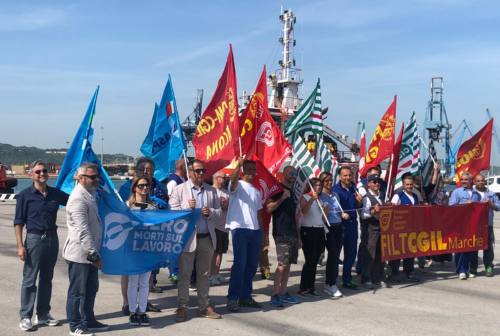 Ancona, i rimorchiatori scioperano dopo l’affondamento del “Franco P”: i sindacati chiedono più sicurezza