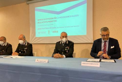 A Osimo l’incontro sulla prevenzione degli illeciti informatici