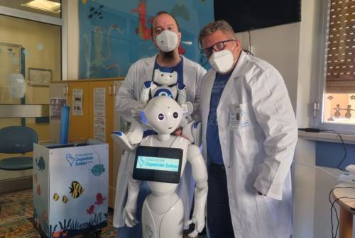 Robot terapia: al Salesi di Ancona c’è Sally, l’umanoide che sfrutta l’intelligenza artificiale