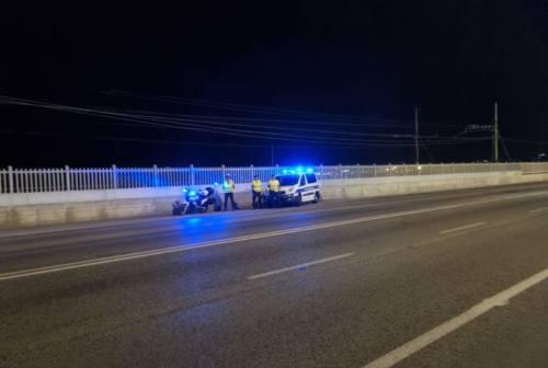 Ancona la polizia locale passa al setaccio l’hinterland, 16 le sanzioni elevate e 400 veicoli controllati