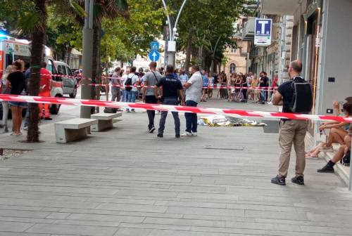 Ambulante ucciso a Civitanova, è scontro politico. Ciccioli (FdI): «Il Pd smetta di alimentare clima di odio e divisione»