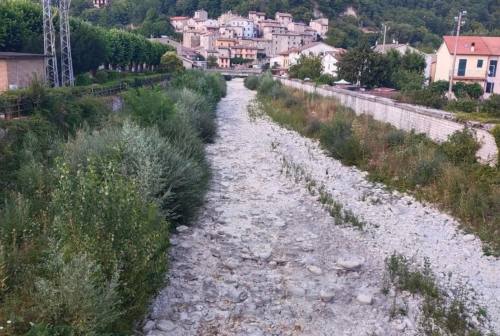 Crisi idrica a Pesaro Urbino: divieti, autobotti e aperture di pozzi. I sindaci: «Stesso problema da anni»