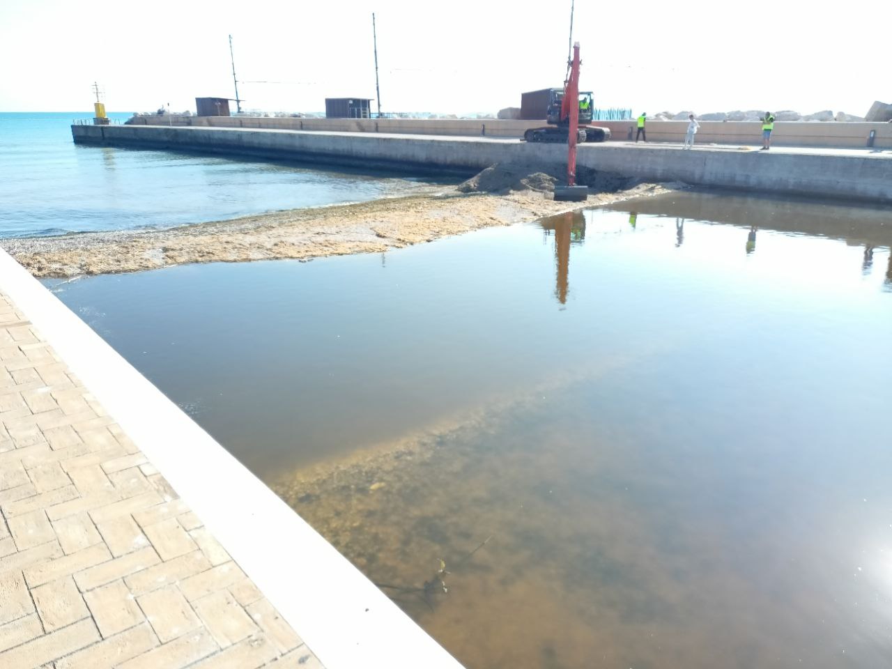 Sono almeno due i punti critici alla foce del fiume Misa di Senigallia a causa dei detriti presenti