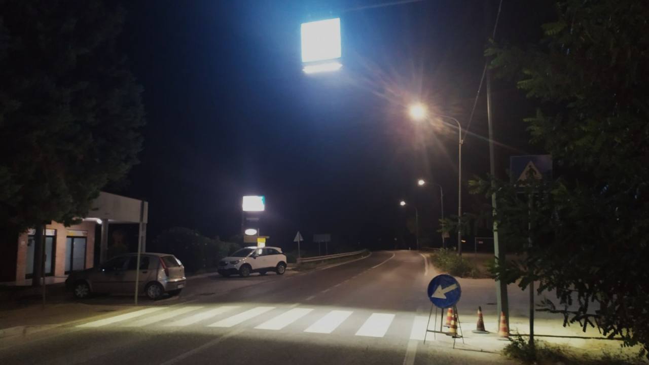 Attraversamento luminoso installato anche a Borgo Bicchia di Senigallia, lungo la provinciale 360 "Arceviese"