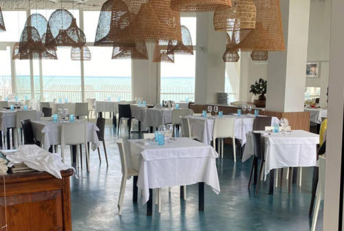 Turista cena ad Ancona e dimentica borsetta con 3mila euro al ristorante