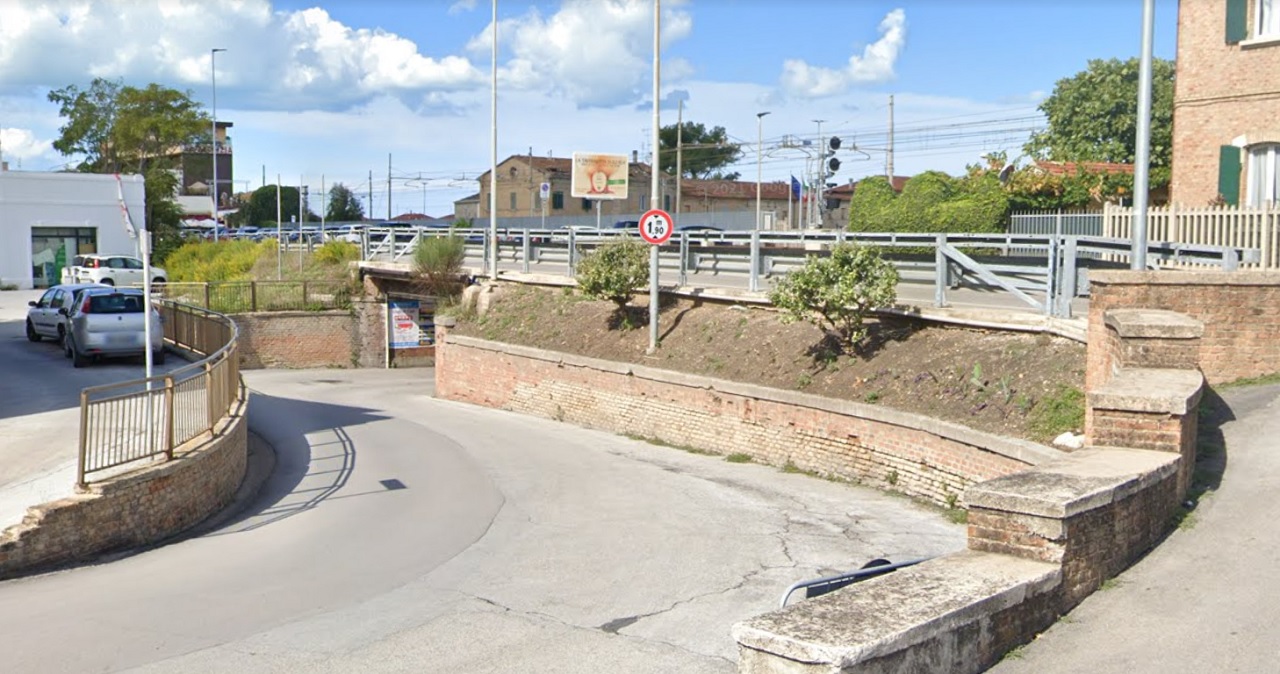 via Dogana Vecchia, a Senigallia. Foto tratta da Google Street View