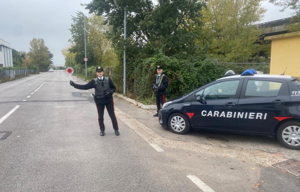 Fano, trasportava oltre mezzo chilo di cocaina: 28enne arrestata