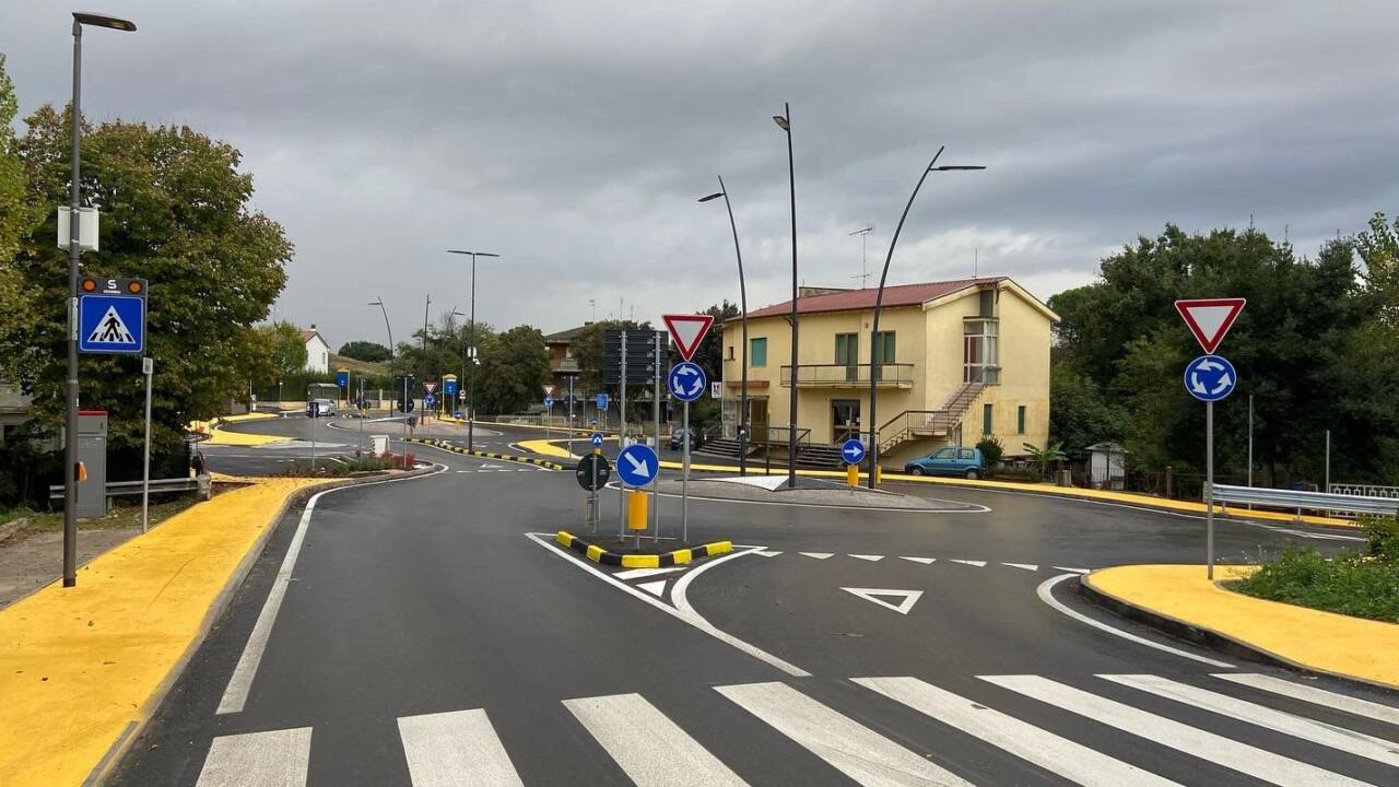 Le due rotatorie a Passo Ripe di Trecastelli lungo la sp 18 Jesi-Monterado