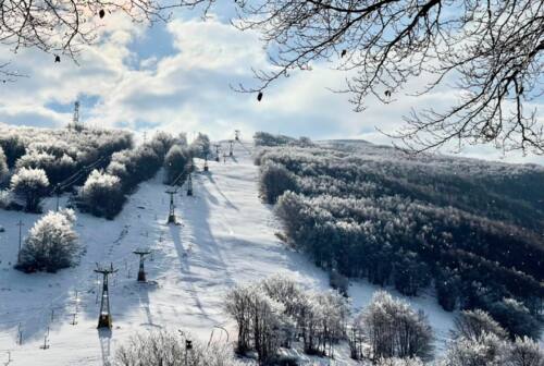 Tanta neve ha imbiancato il Piceno, presto si potrà tornare a sciare a Monte Piselli