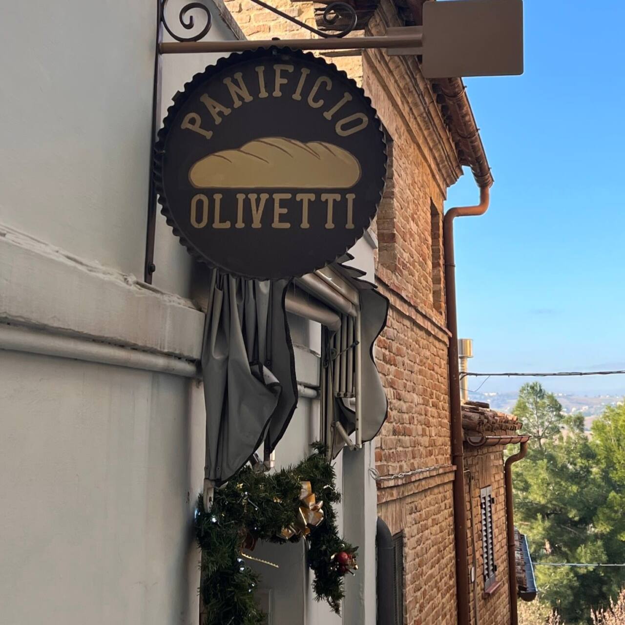 Il panificio Olivetti a Serra de' Conti