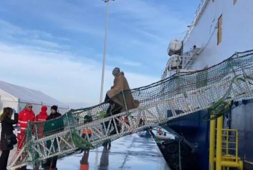 Migranti, al porto di Ancona l’ong Humanity 1