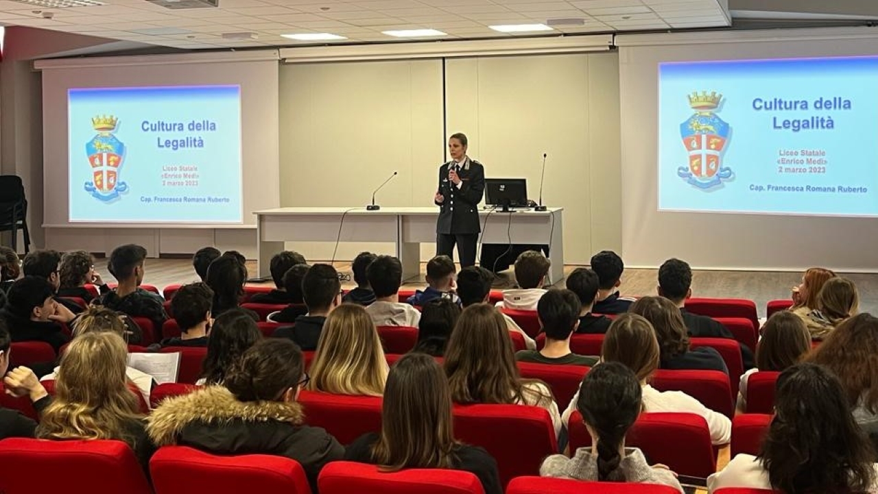 Carabinieri al liceo Medi di Senigallia per parlare di legalità agli studenti