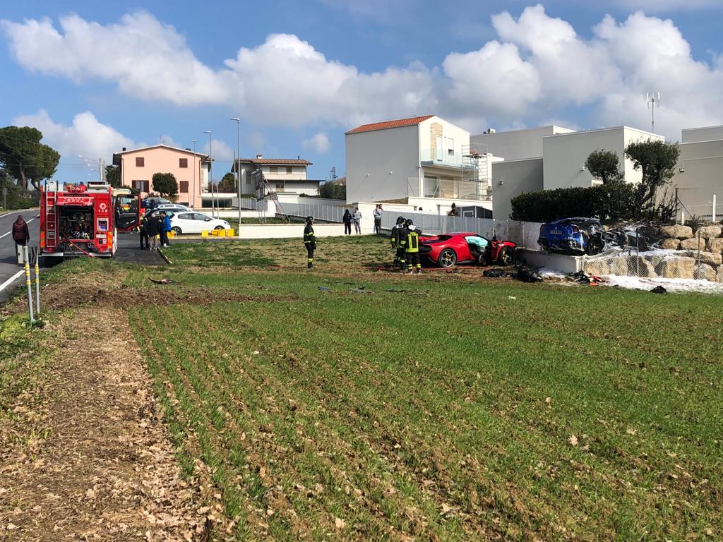 L'incidente tra supercar