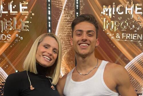 Simone Emili, l’anconetano che balla con Amoroso, Goggi e Hunziker: «Ora mi preparo al tour con Sfera»
