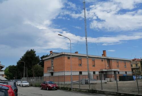 Pesaro, attivata l’antenna di via Forlanini: cittadini in protesta chiedono intervento delle autorità