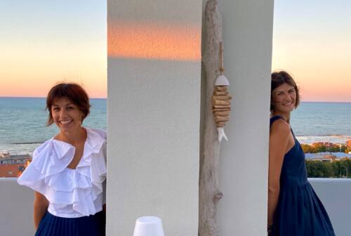 “Le due sorelle” esistono davvero: Veronica e Debora promuovono il Conero sui social