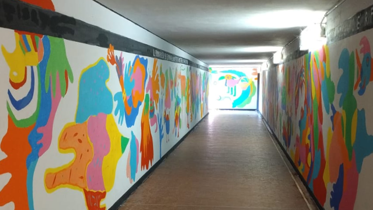 Ripulito e decorato il sottopasso della Penna, a Senigallia, grazie all'impegno di 16 ragazzi e ragazze del progetto "Ci Sto?Affare Fatica!”