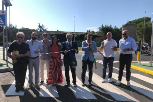 Fano, la rotatoria di Fenile è realtà. Prosegue il restyling della viabilità della città – FOTO