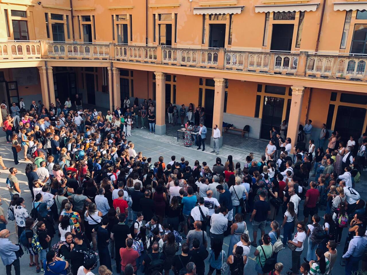 Suona la prima campanella anche a Fano: il messaggio del Sindaco Seri