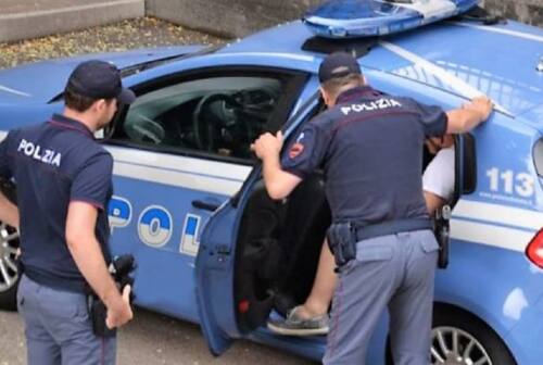 Spacciava eroina col motorino al confine fra Marche e Abruzzo: arrestato a San Benedetto del Tronto