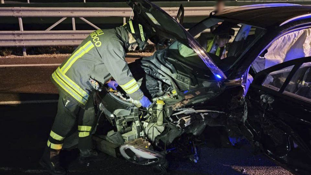 L'incidente lungo la complanare di Senigallia, soccorsi in azione