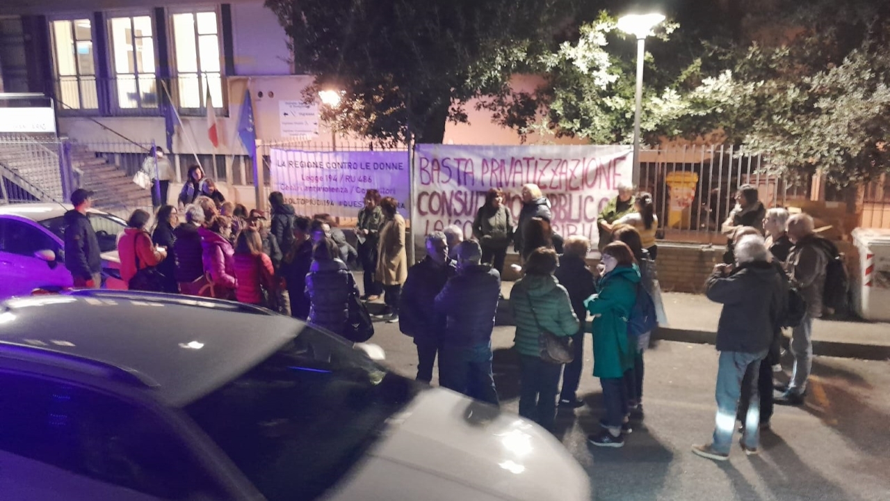 Sanità: manifestazione a Senigallia per salvaguardare il consultorio di Senigallia
