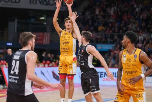 Basket, la VL sfata il tabù Vitrifrigo Arena. Tortona al tappeto