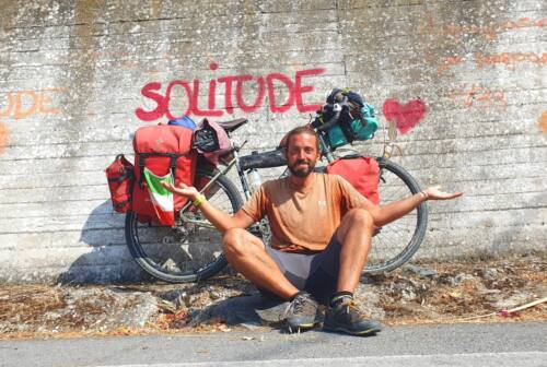 Daniele torna ad Ancona dopo 2 anni di viaggio: «Ho fatto 40mila chilometri in condizioni estreme». FOTO
