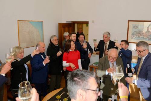 Ancona, il brindisi di Natale di Anci Marche con il prefetto Ordine e il presidente Sabatini