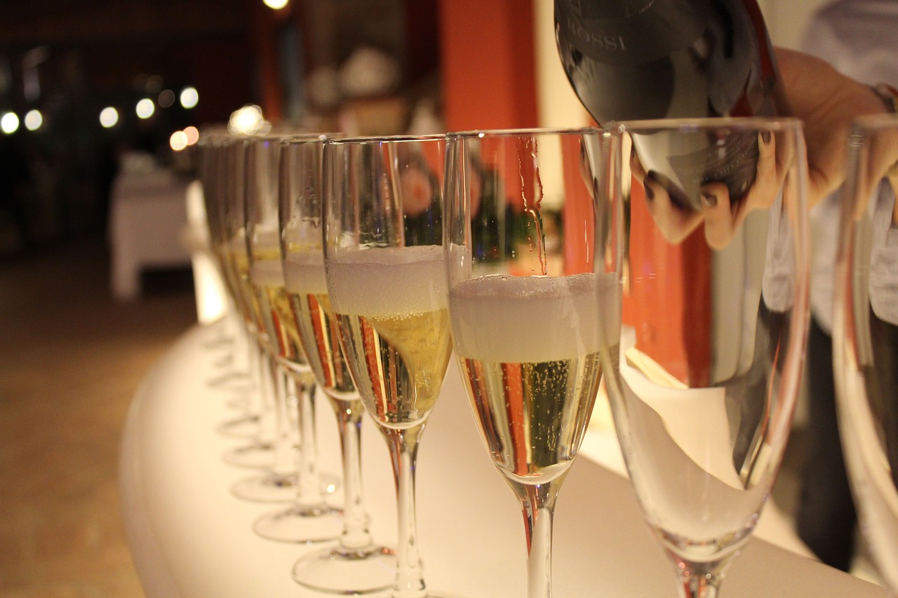 Brindisi, spumante, champagne, fine anno, san silvestro, veglione, capodanno, festa, evento