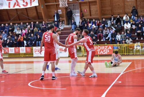 Basket, si chiude il 2023: Matelica in trasferta a Pescara, Bramante sfida la Stamura
