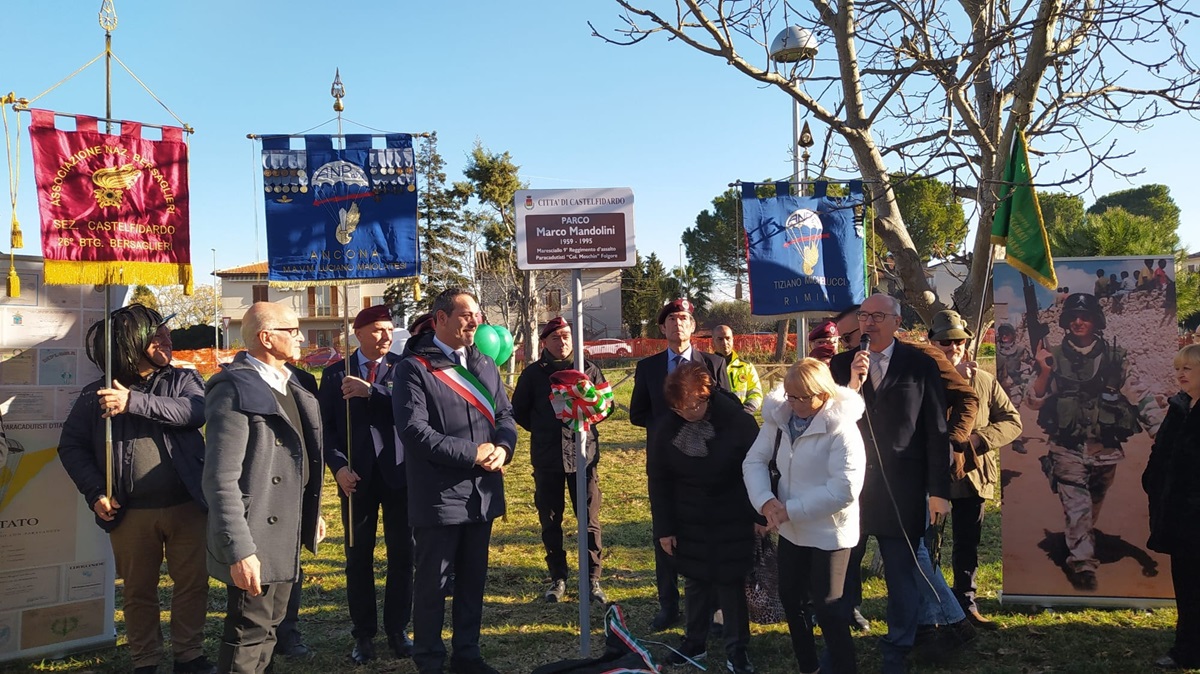 L'intitolazione del parco al maresciallo Mandolini