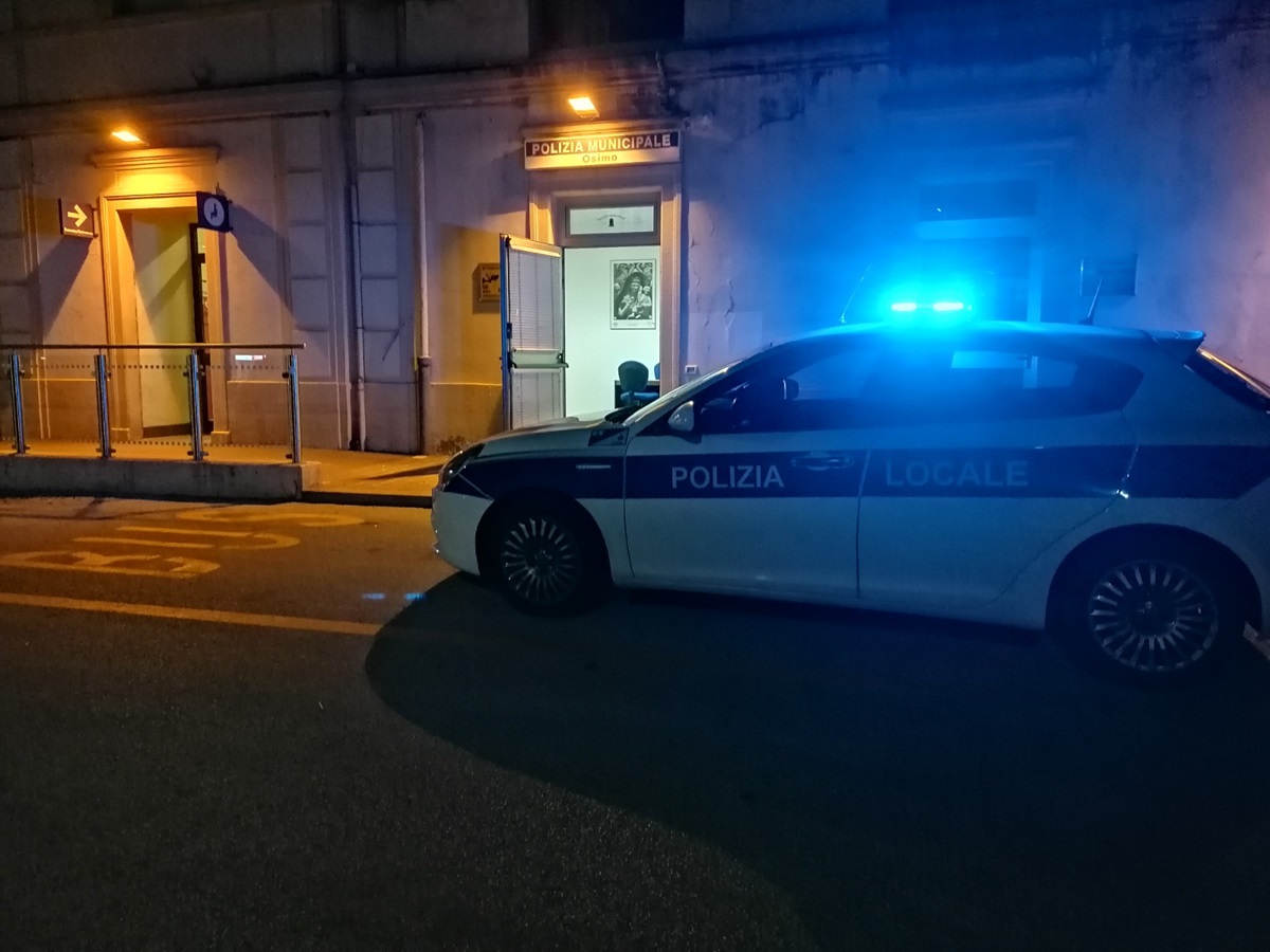 La Polizia locale a Osimo Stazione