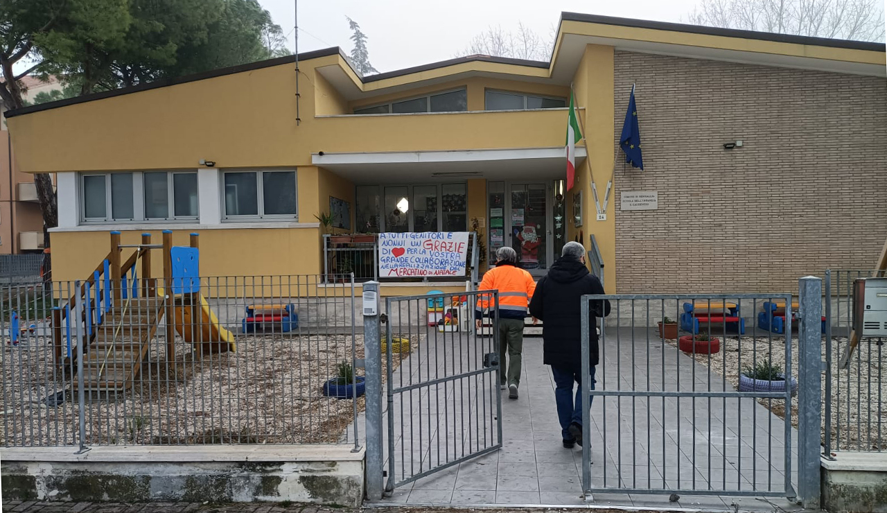 Sopralluogo del sindaco Olivetti alla scuola dell'infanzia San Gaudenzio di Senigallia
