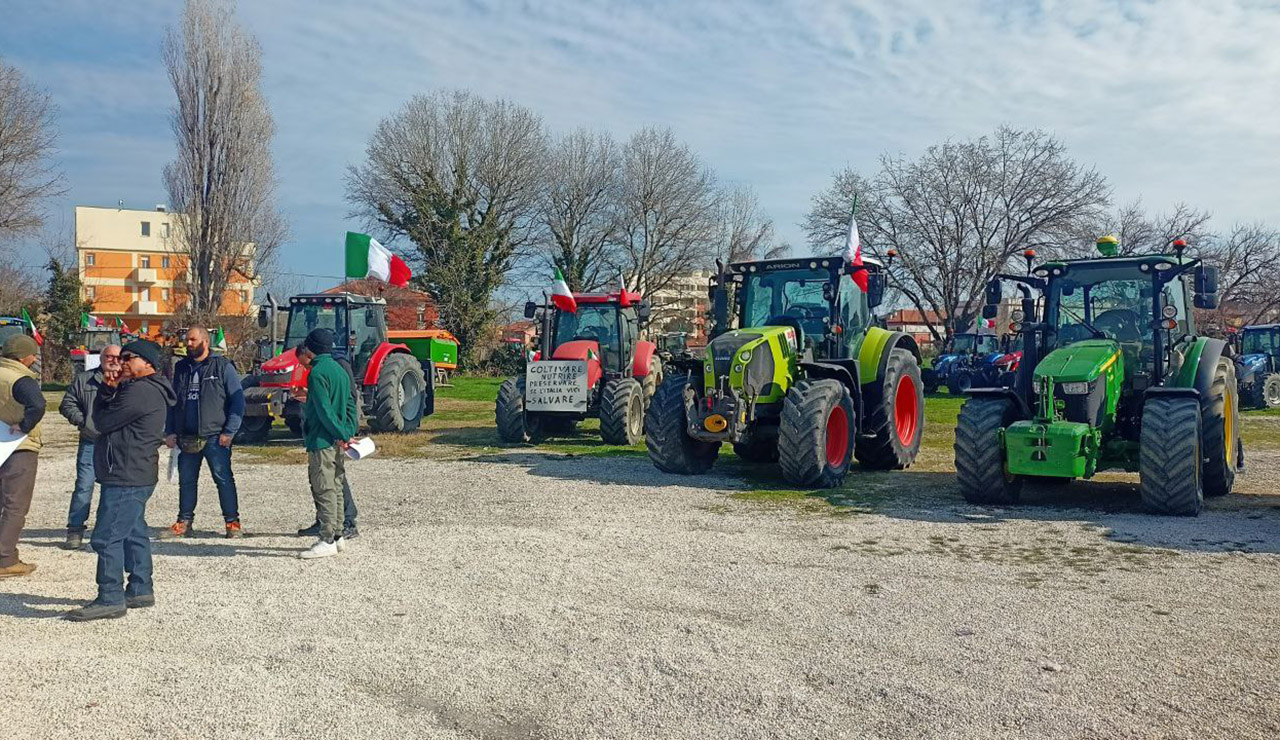 La protesta dei trattori arriva anche a Senigallia