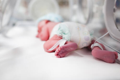 Bambini nati prematuri: in sospeso tra paura e speranza
